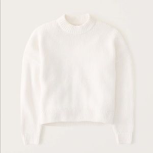 BNWT Abercrombie Matte Chenille Crew Sweater, Size Small